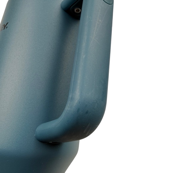 Stanley The Quencher H2.0 Flowstate Tumbler, 40 oz. - Picture 9 of 11